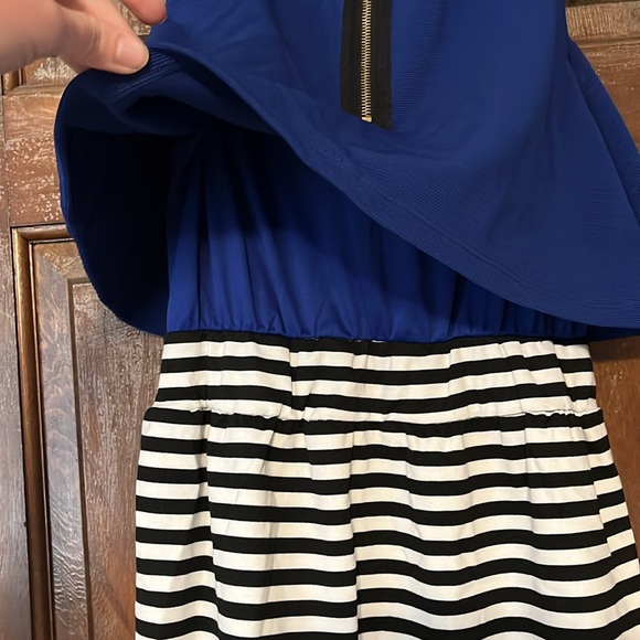 Blue and white/black stripe dress size large barely worn has a peplum overlay - Picture 4 of 4